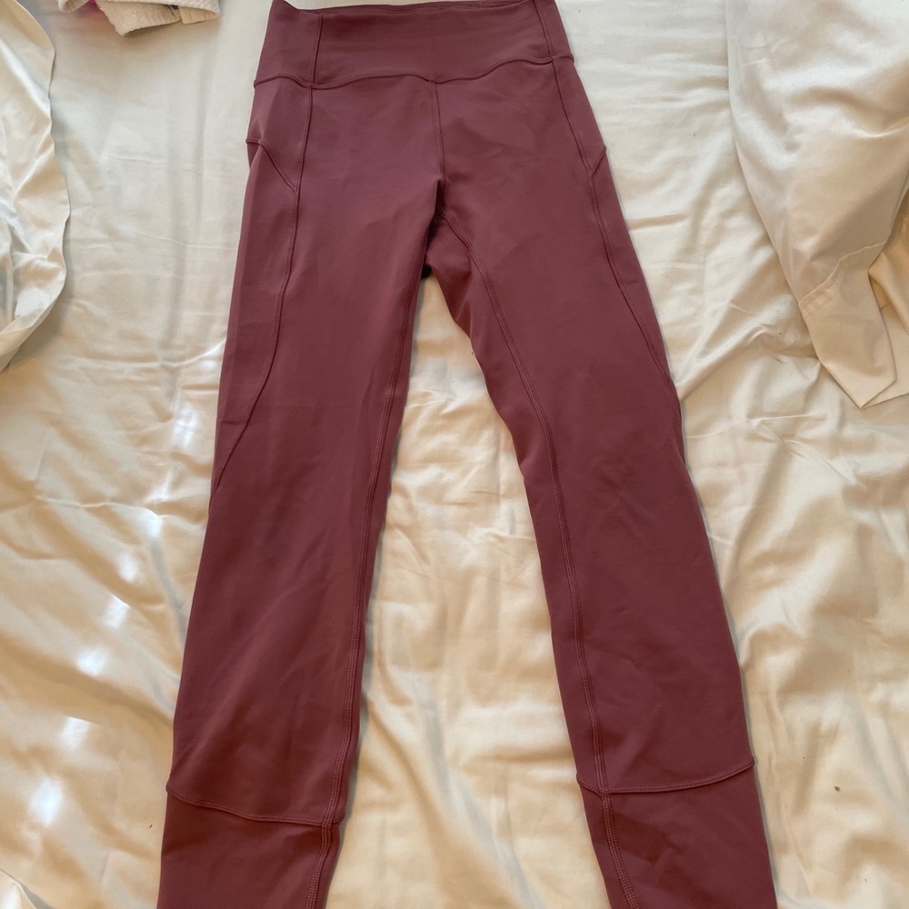 Lululemon In Movement Tight Everlux 25” size 4